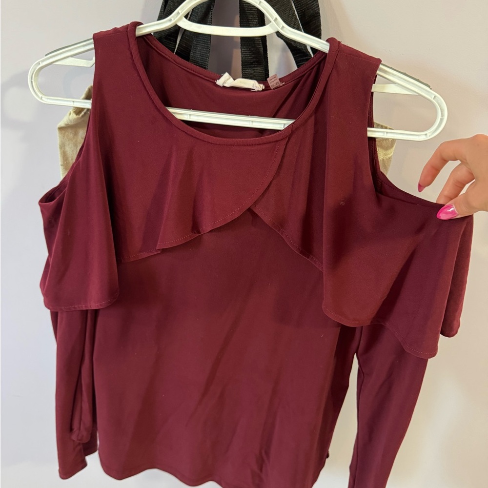 Elegant Burgundy Cold Shoulder Top